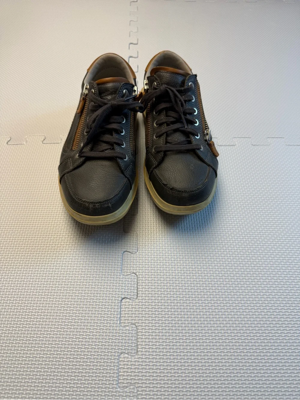 KYBUN MEN'S CAROUGE 20 size 8.5 US EU 41 2/3